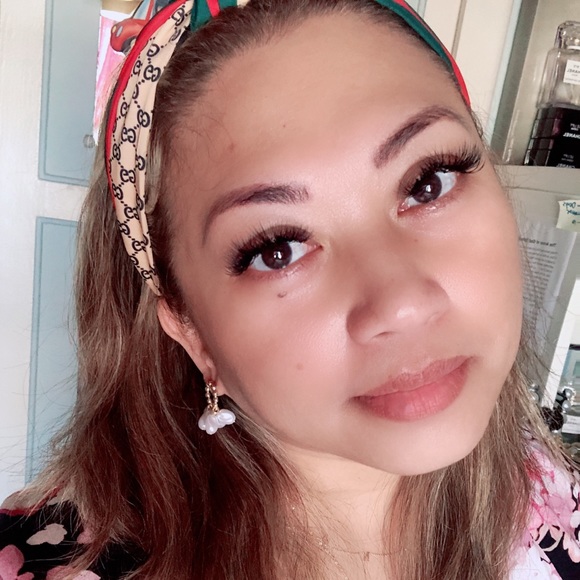 Baroque Pearl Style Earrings - Picture 15 of 15